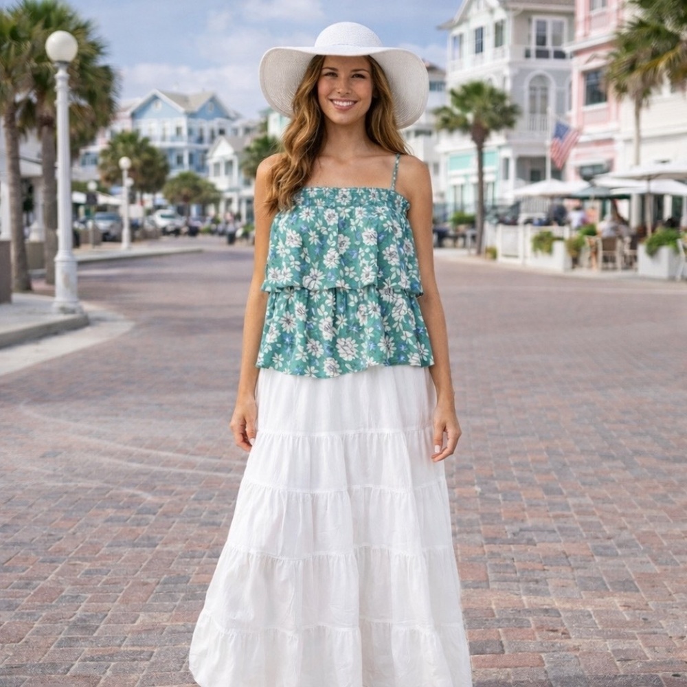 Lush Ruffle Smocked Rayon Top Floral Women’s Small